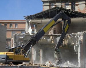 Phá Dỡ Công Trình Tại Quận Tân Phú, Có Thu Mua Xử Lý Phế Liệu