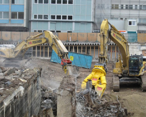 Dịch Vụ Đập Phá, Tháo Dỡ Công Trình Tại Cần Giuộc Theo Yêu Cầu