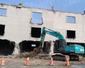 Tháo Dỡ Nhà, Kho Xưởng Tại Cẩm Mỹ Chuyên Nghiệp, Giá Rẻ