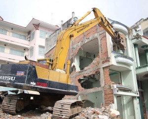Tháo Dỡ Công Trình Tại Quận 4 Uy Tín, Giá Rẻ